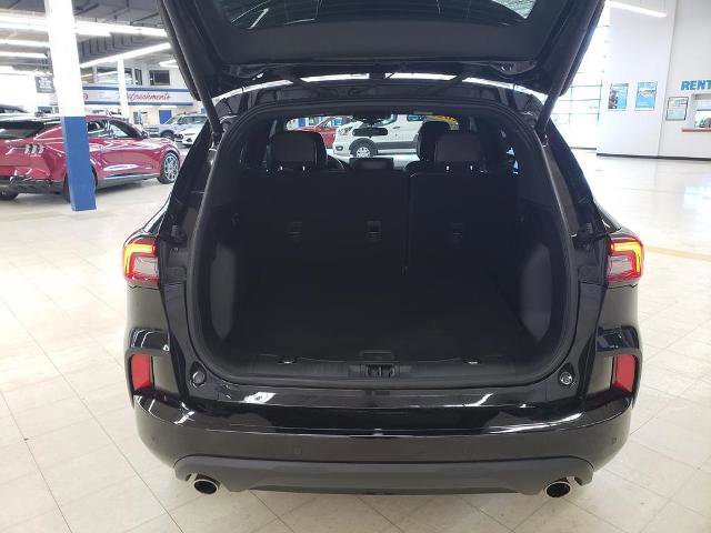Certified 2023 Ford Escape ST-Line w/ Tech Pack #1 image 9