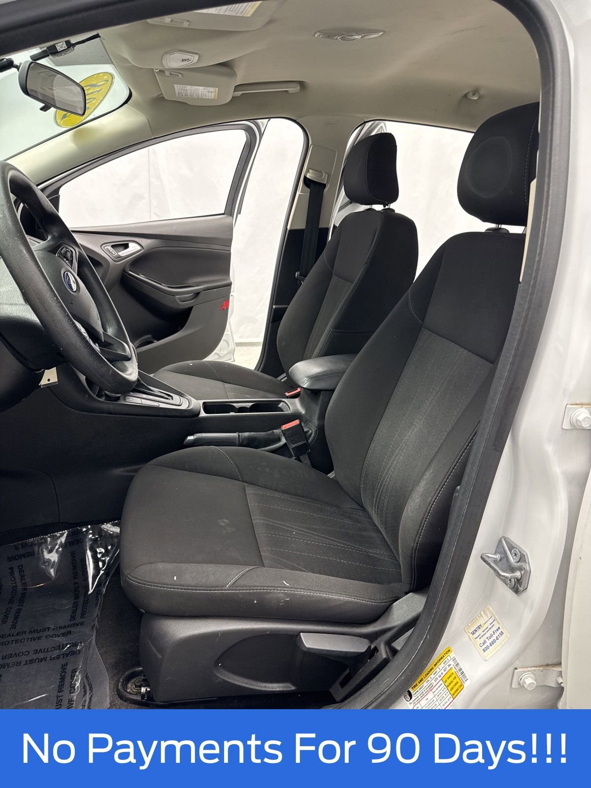 Certified 2018 Ford Focus SE FWD image 9