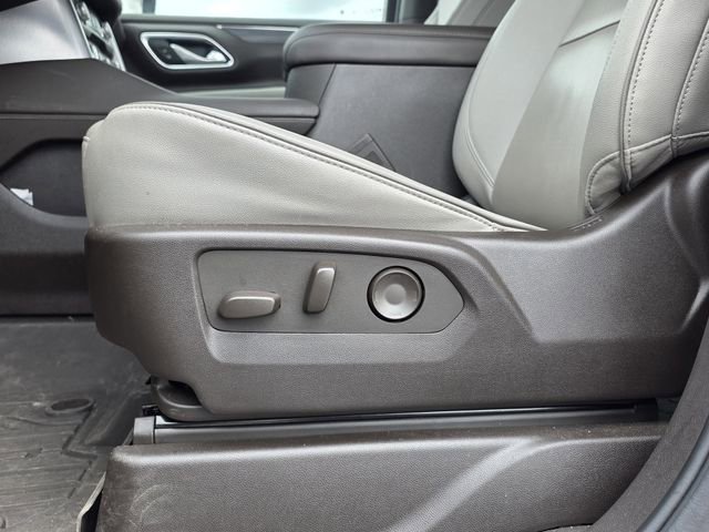 Used 2023 GMC Yukon XL SLT w/ SLT Premium Package RWD image 14