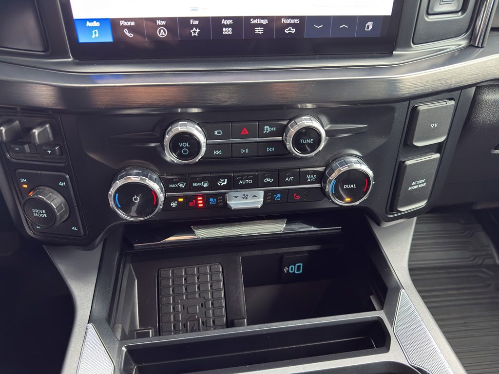 Certified 2025 Ford F350 Lariat w/ Black Appearance Package AWD/4WD image 26