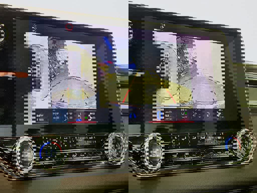 Used 2023 GMC Canyon Elevation w/ Elevation Premium Package image 26