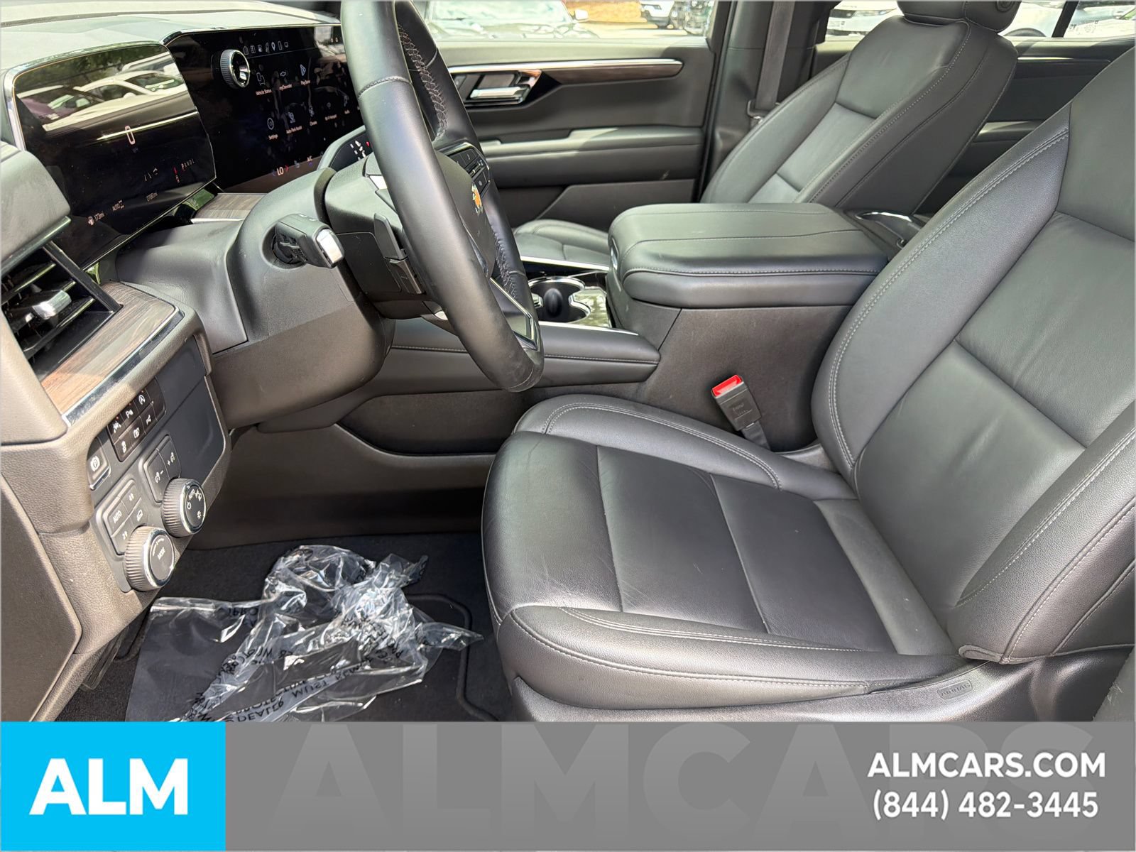Used 2025 Chevrolet Tahoe LT AWD/4WD image 10