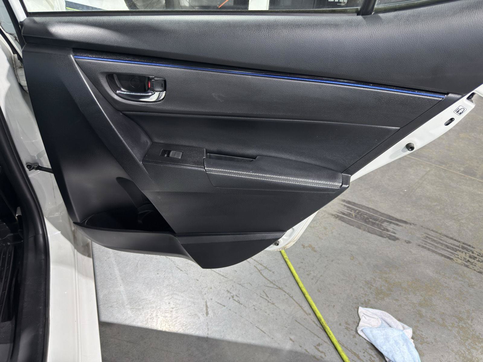 Used 2017 Toyota Corolla XSE w/ Carpet Mat Package (TMS) FWD image 24
