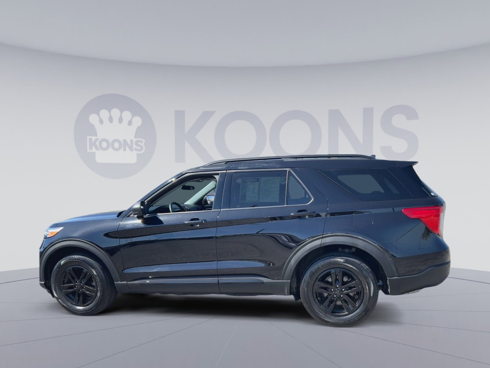 Certified 2023 Ford Explorer XLT AWD/4WD image 8
