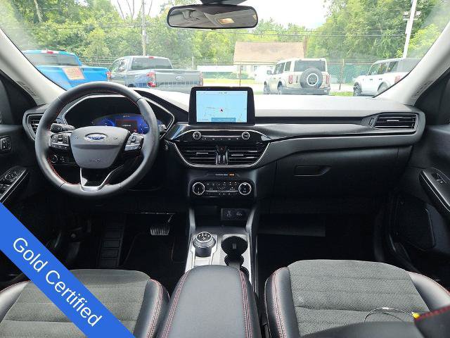 Certified 2022 Ford Escape SEL w/ SEL Stealth AWD Package image 2
