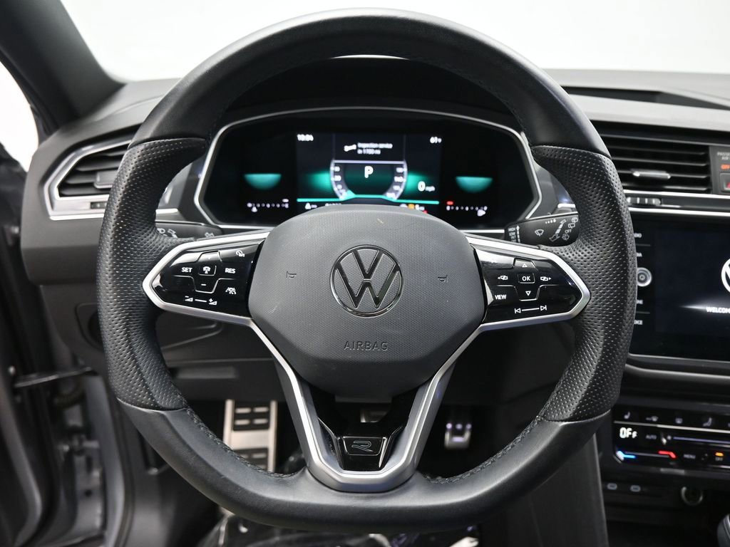 Used 2023 Volkswagen Tiguan SE R-Line FWD image 38