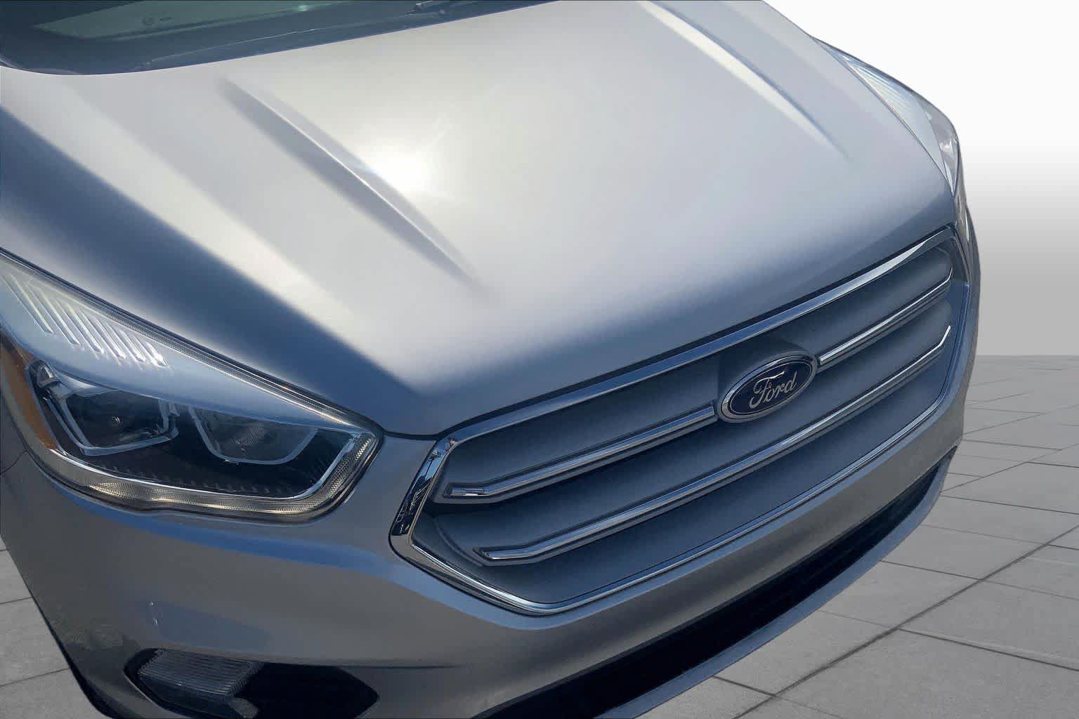 Certified 2019 Ford Escape SEL FWD image 30