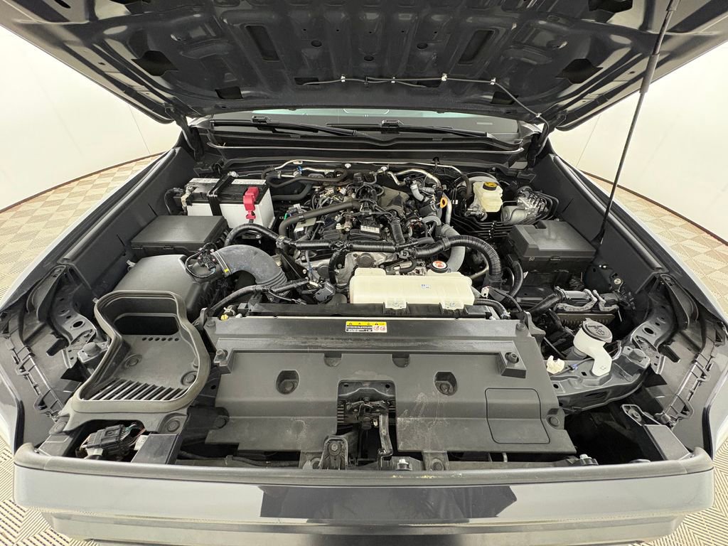 Used 2024 Toyota Tacoma SR5 RWD image 30