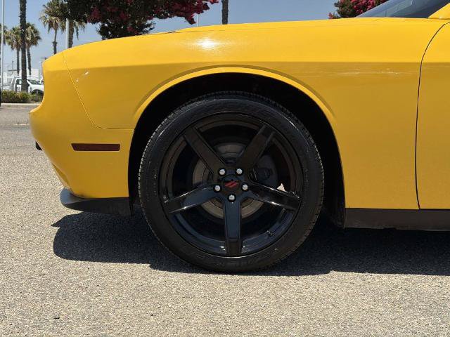 Used 2018 Dodge Challenger SXT w/ Blacktop Package RWD image 28