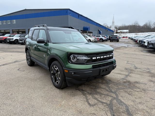 Certified 2024 Ford Bronco Sport Outer Banks w/ Tech Package image 2