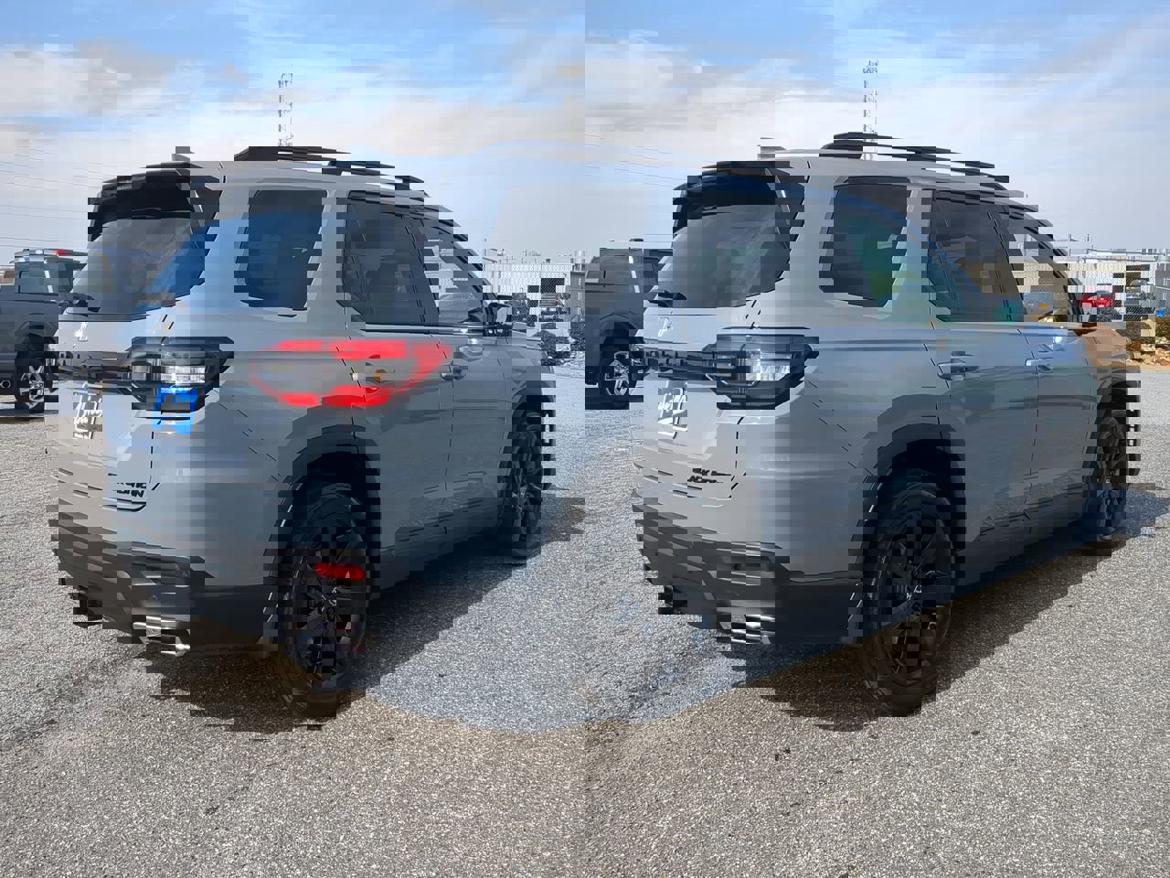 Used 2025 Honda Pilot Black Edition image 4