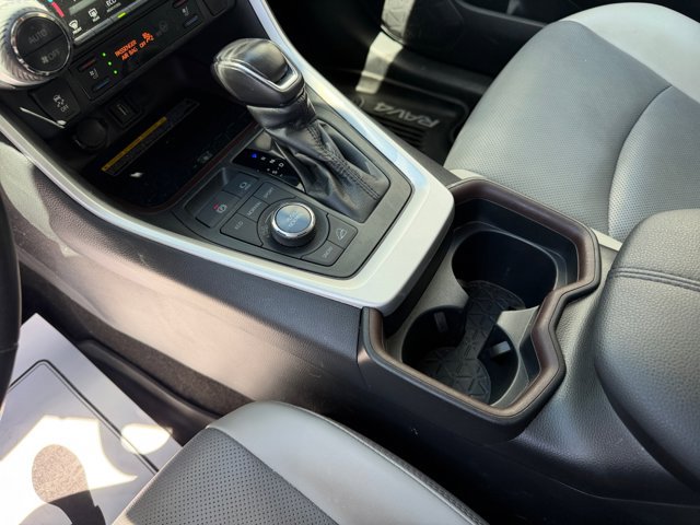 Used 2020 Toyota RAV4 Limited AWD/4WD image 15