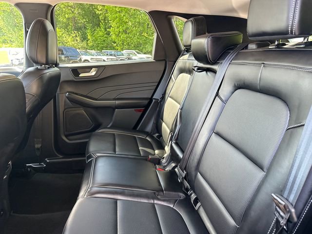 Certified 2025 Ford Escape Platinum AWD/4WD image 19