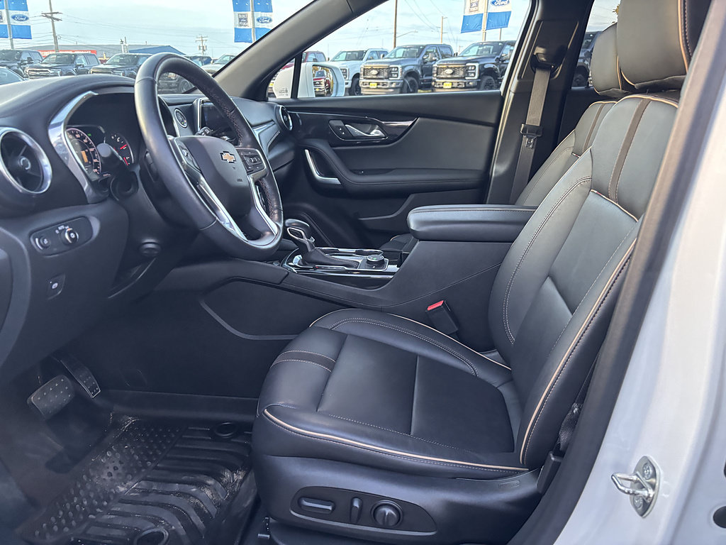Used 2020 Chevrolet Blazer Premier AWD/4WD image 16