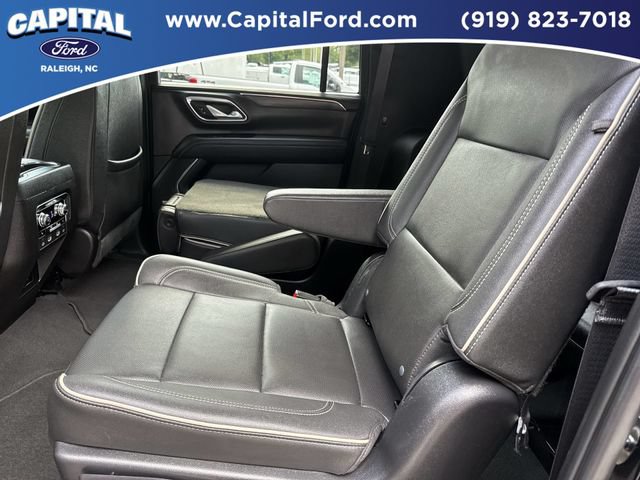 Used 2023 GMC Yukon XL SLT w/ SLT Premium Package AWD/4WD image 18