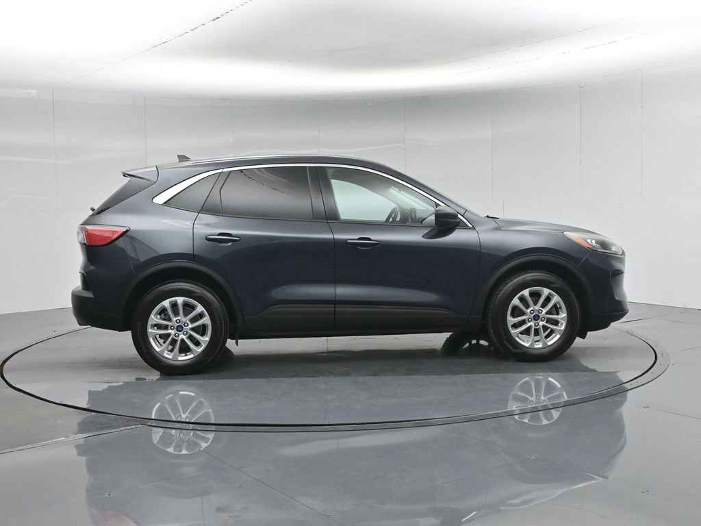 Certified 2022 Ford Escape SE w/ Cold Weather Package AWD/4WD image 8