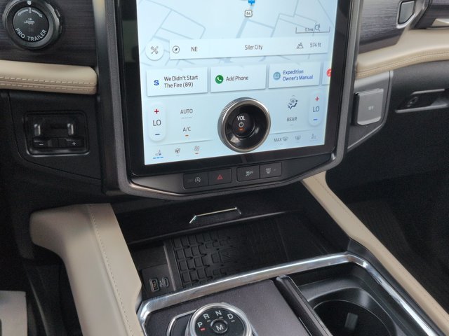 Certified 2022 Ford Expedition Platinum AWD/4WD image 26