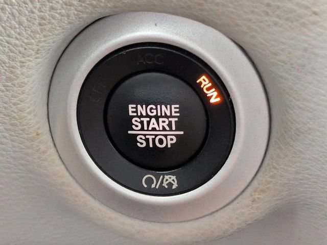 Used 2022 Chrysler Pacifica Touring-L FWD image 27
