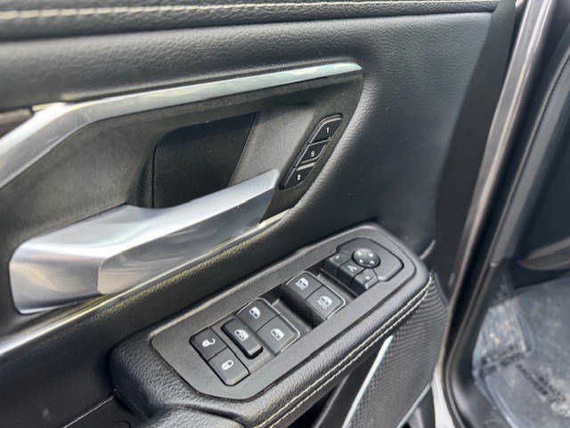 Used 2025 RAM 1500 Laramie w/ Sport Appearance Package image 12