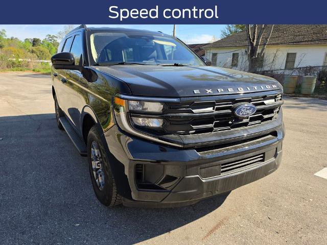 Certified 2025 Ford Expedition Active RWD image 6