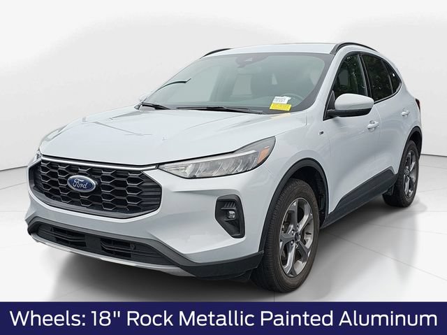 Certified 2025 Ford Escape ST-Line Select AWD/4WD image 9