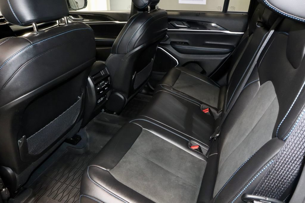 Used 2022 Jeep Grand Cherokee Trailhawk w/ Luxury Tech Group III AWD/4WD image 22