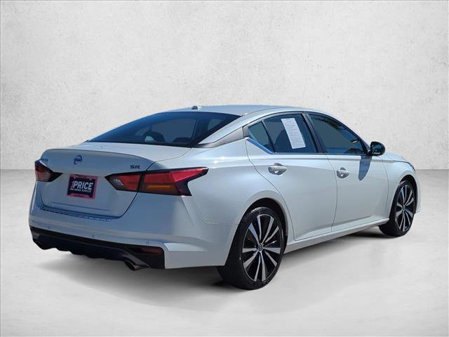Used 2020 Nissan Altima 2.5 SR w/ Premium Package image 3