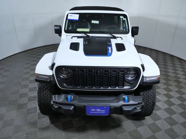 Used 2024 Jeep Wrangler Unlimited Rubicon 4xe AWD/4WD image 3