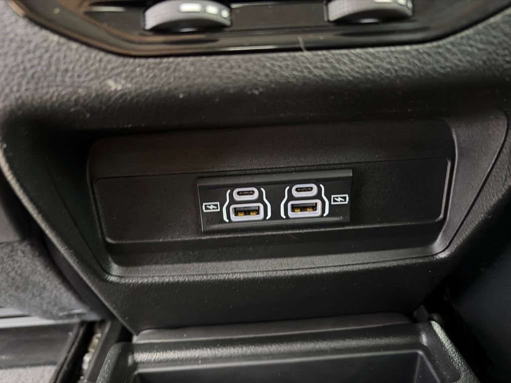 Used 2023 Jeep Grand Cherokee L Laredo RWD image 21