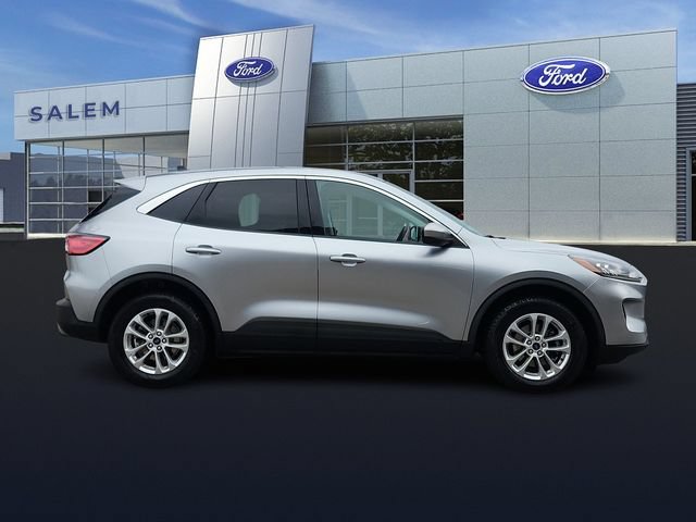 Certified 2021 Ford Escape SE w/ Convenience Package AWD/4WD image 2