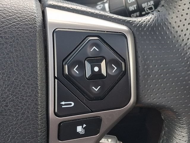 Used 2020 Toyota 4Runner SR5 Premium w/ Moonroof Package AWD/4WD image 22