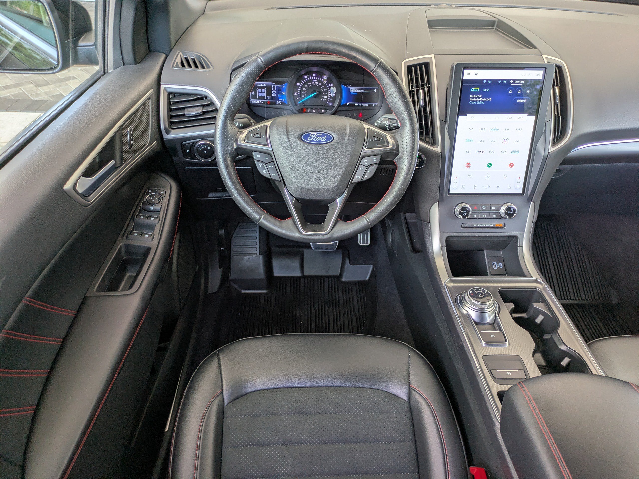 Certified 2024 Ford Edge ST-Line AWD/4WD image 17