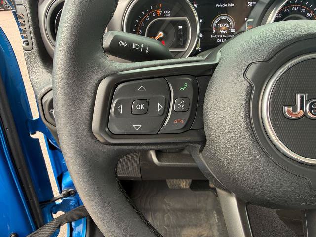 Used 2023 Jeep Gladiator Sport AWD/4WD image 36