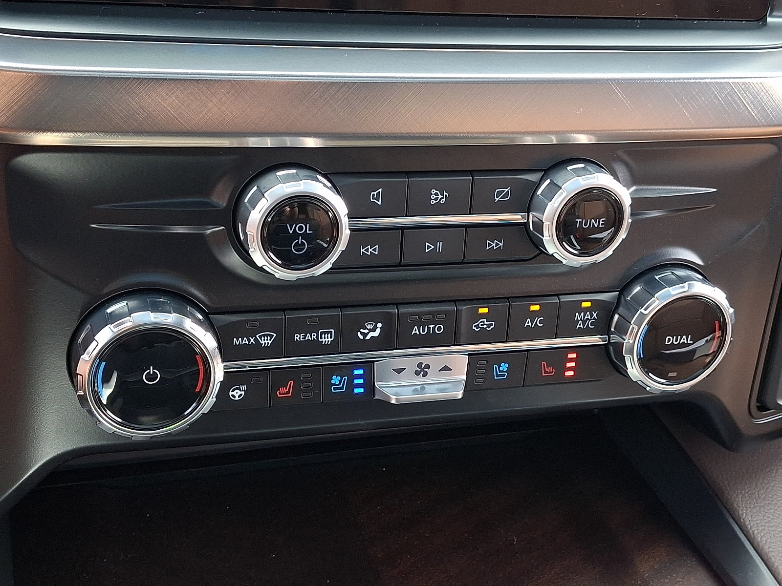Certified 2024 Ford F350 King Ranch AWD/4WD image 23