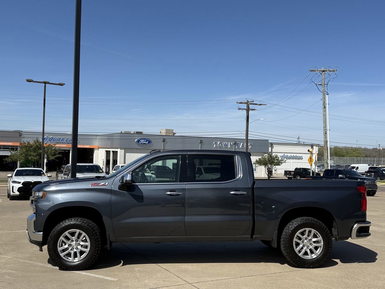 Used 2019 Chevrolet Silverado 1500 LTZ w/ LTZ Texas Edition image 2