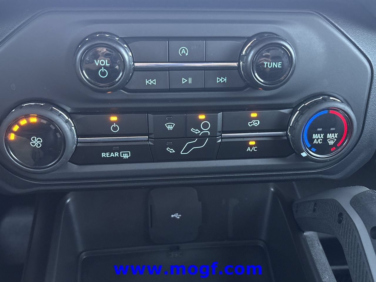 Certified 2024 Ford Bronco Big Bend AWD/4WD image 5