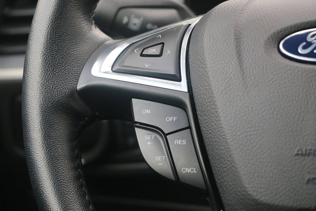 Certified 2023 Ford Edge SEL w/ Sport Appearance Package AWD/4WD image 16