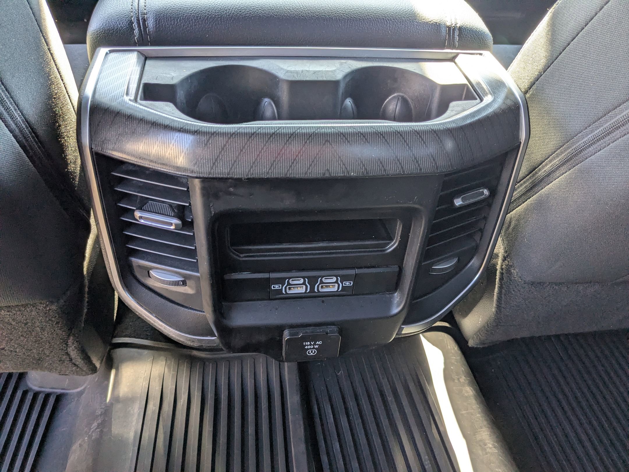 Used 2025 RAM 3500 Big Horn AWD/4WD image 32