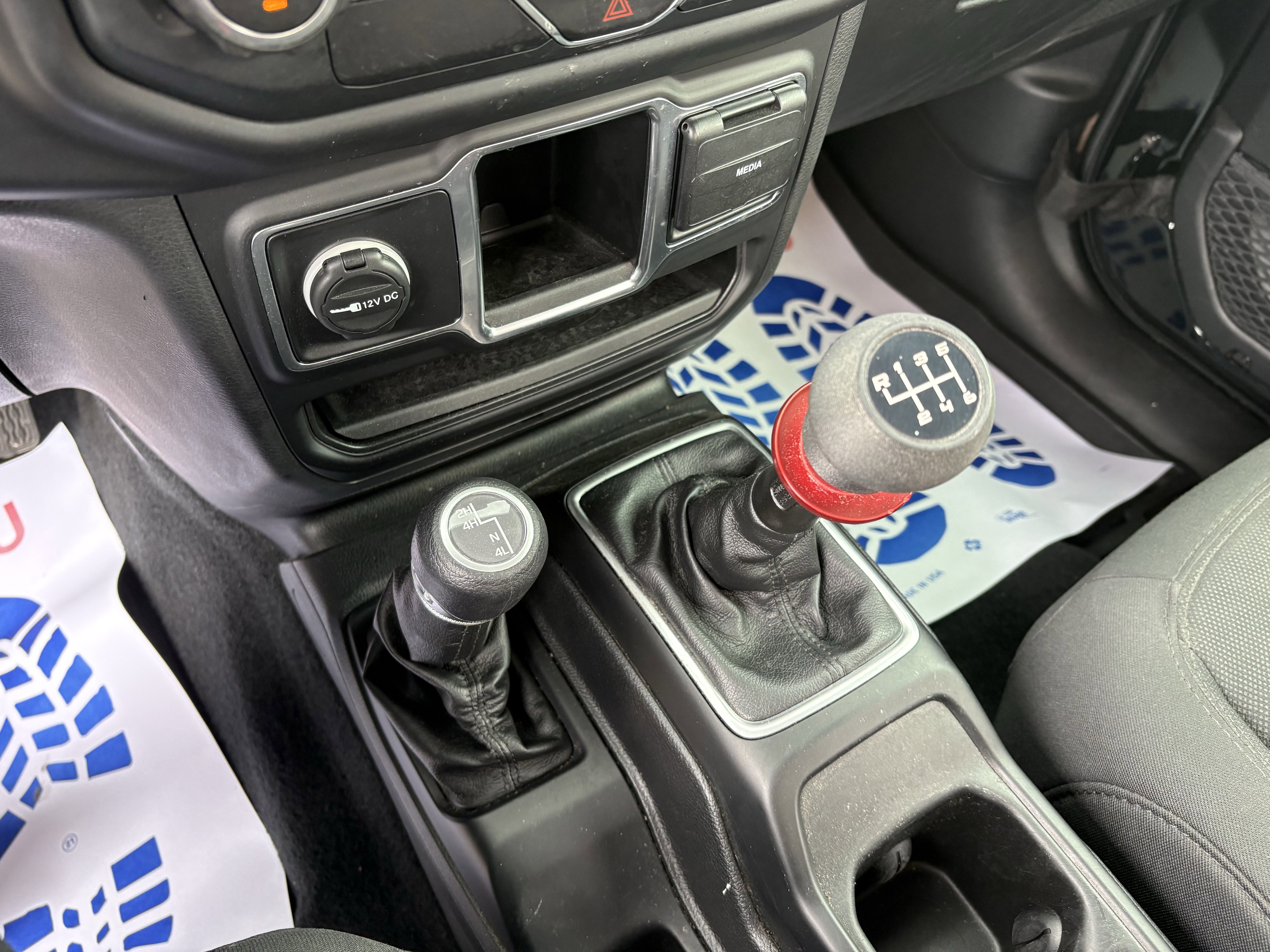 Used 2019 Jeep Wrangler Sport image 29