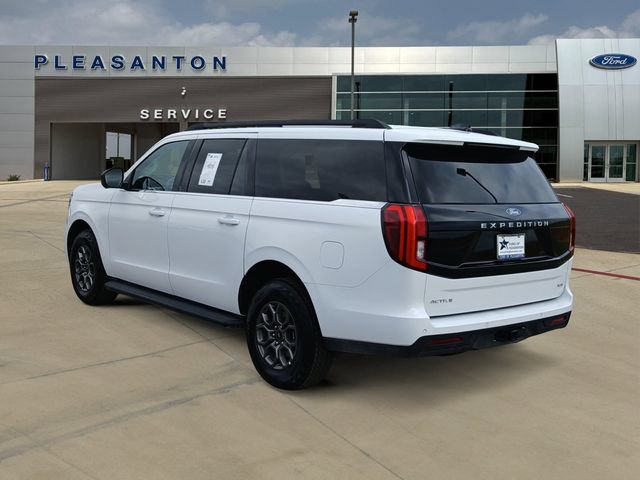 Certified 2025 Ford Expedition Max Active RWD image 3