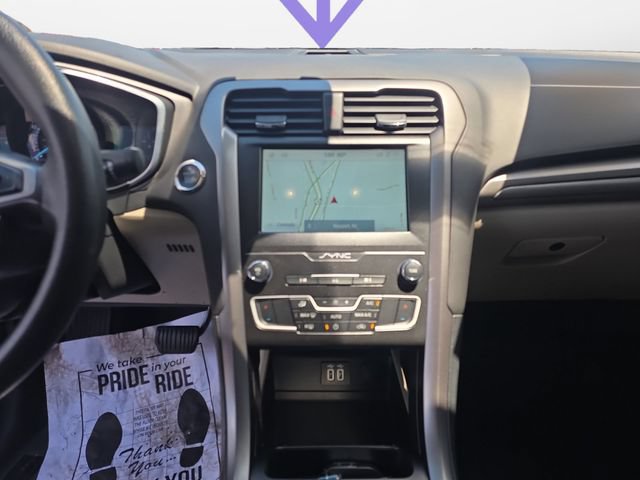 Certified 2020 Ford Fusion SE FWD image 13