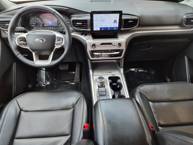 Certified 2023 Ford Explorer XLT w/ Equipment Group 202A AWD/4WD image 24