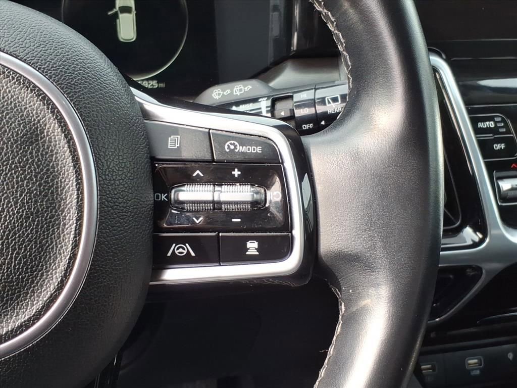 Used 2023 Kia Sorento SX image 18