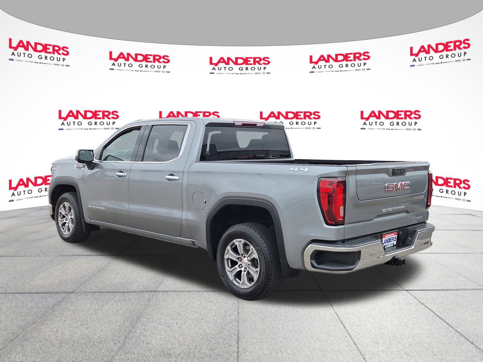 Used 2024 GMC Sierra 1500 SLT image 3