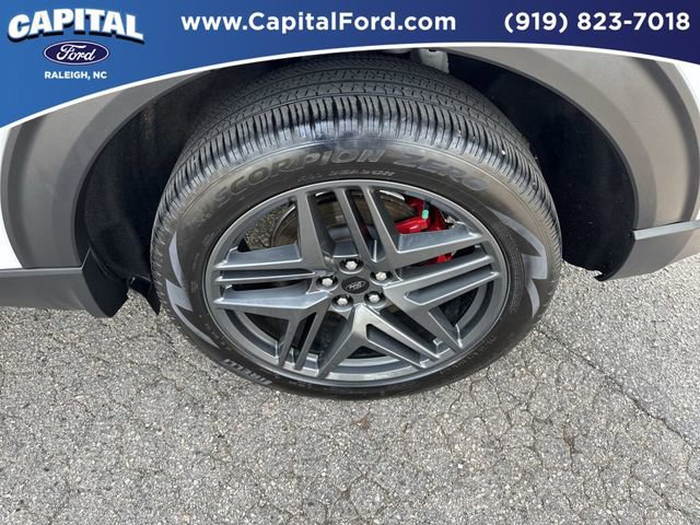 Certified 2025 Ford Explorer ST-Line w/ Premium Package image 13