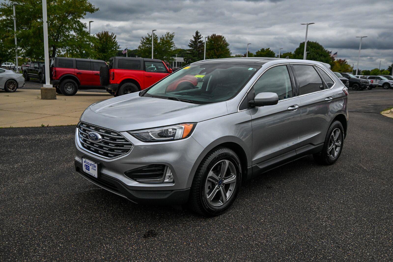 Certified 2022 Ford Edge SEL w/ Convenience Package AWD/4WD image 9