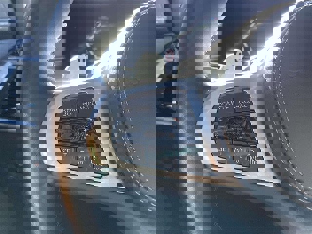 Used 2023 BMW X7 xDrive40i w/ Executive Package image 23