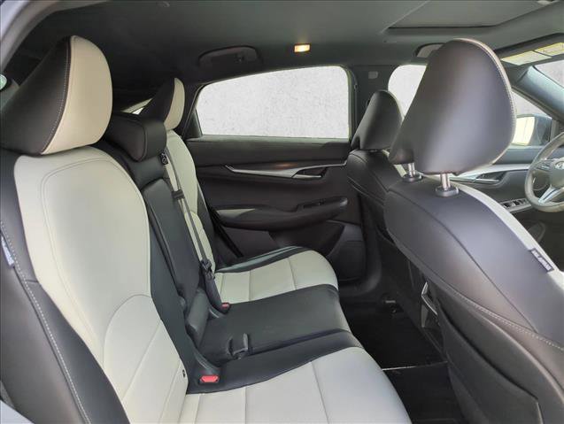 Used 2023 INFINITI QX55 Luxe w/ Cargo Package image 21