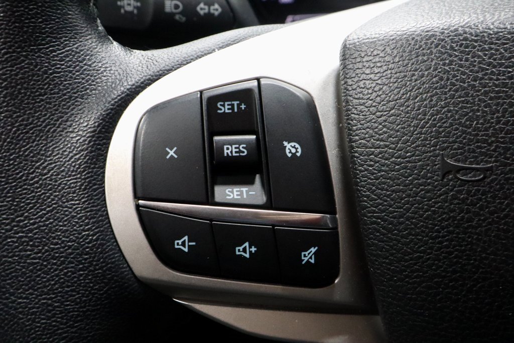 Certified 2022 Ford Explorer XLT w/ Equipment Group 202A image 29