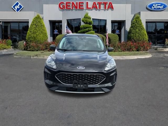 Certified 2022 Ford Escape SE w/ Cold Weather Package image 3